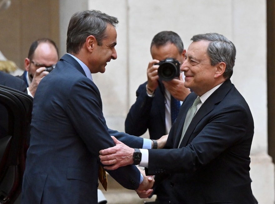 Για δύο ώρες συνομίλησαν Μητσοτάκης - Ντράγκι στη Ρώμη