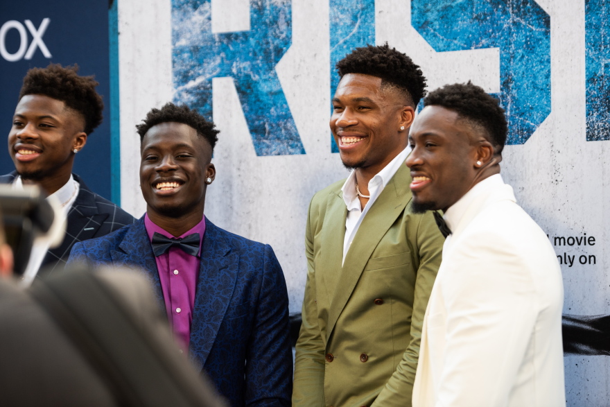 Rise: Η οικογένεια Αντετοκούνμπο στην πρεμιέρα της βιογραφικής ταινίας