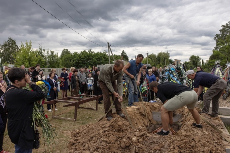 Συνεχίζονται οι φονικές μάχες στο Ντονέτσκ - «Καμία περιοχή δεν είναι ασφαλής» δηλώνει ο Ουκρανός κυβερνήτης