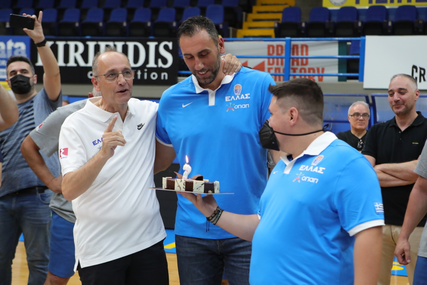 Ιτούδης: «Επικοινώνησα με τον Μπαρτζώκα, θα βρεθούμε με Πρίφτη και Σφαιρόπουλο»