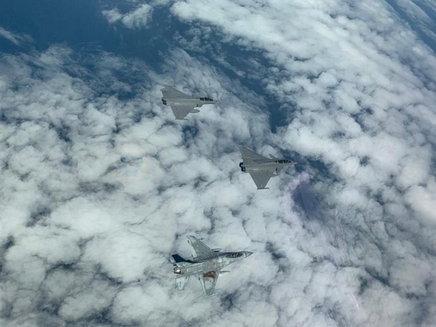 Εντυπωσιακές εικόνες: Ελληνικά F-16 σε μεγάλη πολυεθνική άσκηση στη Βρετάνη της Γαλλίας