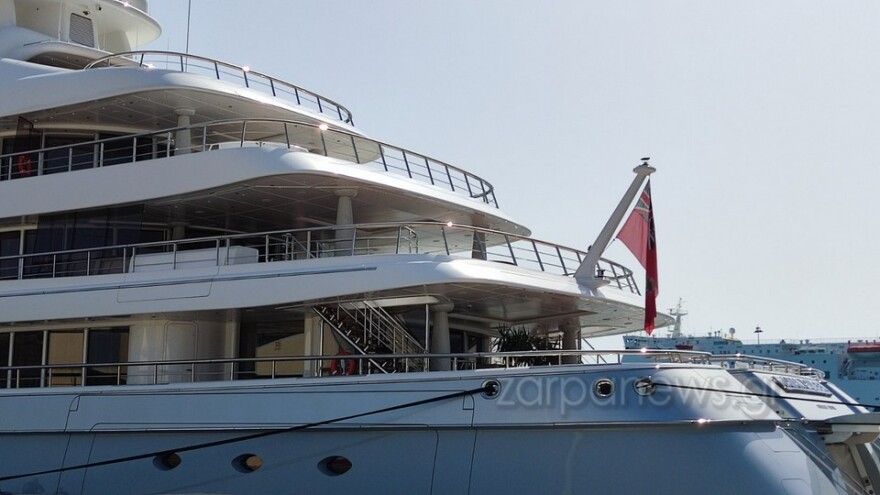 Κρήτη: Στη Σούδα η υπερπολυτελής θαλαμηγός του Μεξικανού μεγιστάνα Αλμπέρτο Μπελέρες  - Δείτε φωτογραφίες