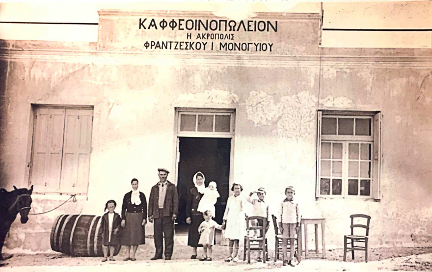 JAYONT Mykonos: Ένας ζωντανός μύθος του νησιού που μπορείς σήμερα να τον επισκεφτείς