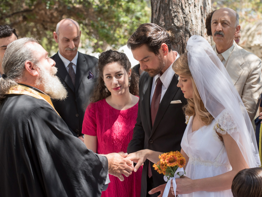 Άγριες Μέλισσες: Η Δρόσω δίνει την πολυπόθητη απάντηση στον Κωνσταντή