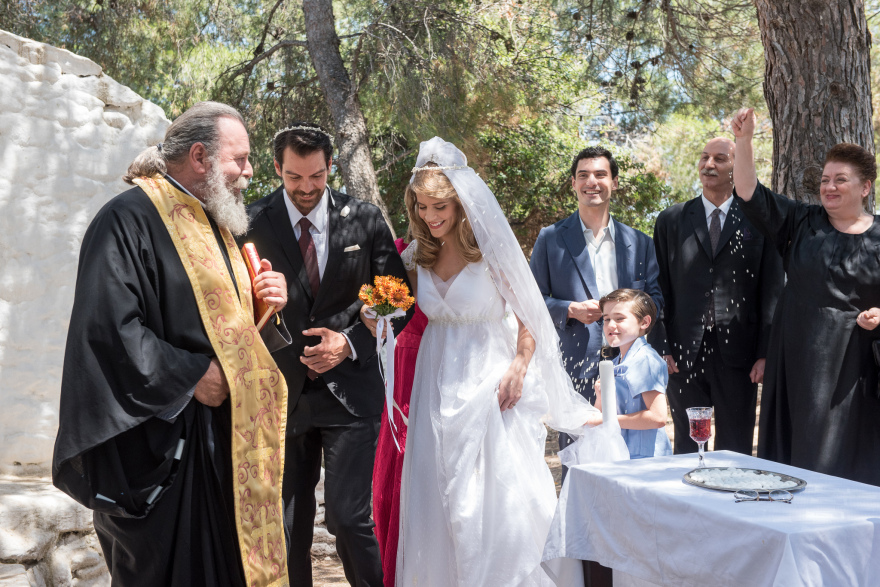 Άγριες Μέλισσες: Η Δρόσω δίνει την πολυπόθητη απάντηση στον Κωνσταντή