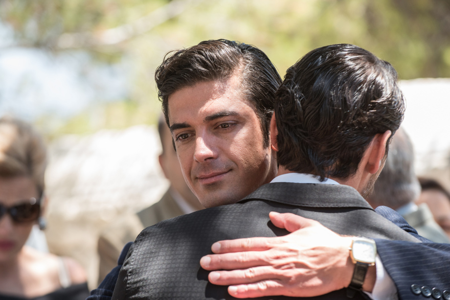 Άγριες Μέλισσες: Η Δρόσω δίνει την πολυπόθητη απάντηση στον Κωνσταντή