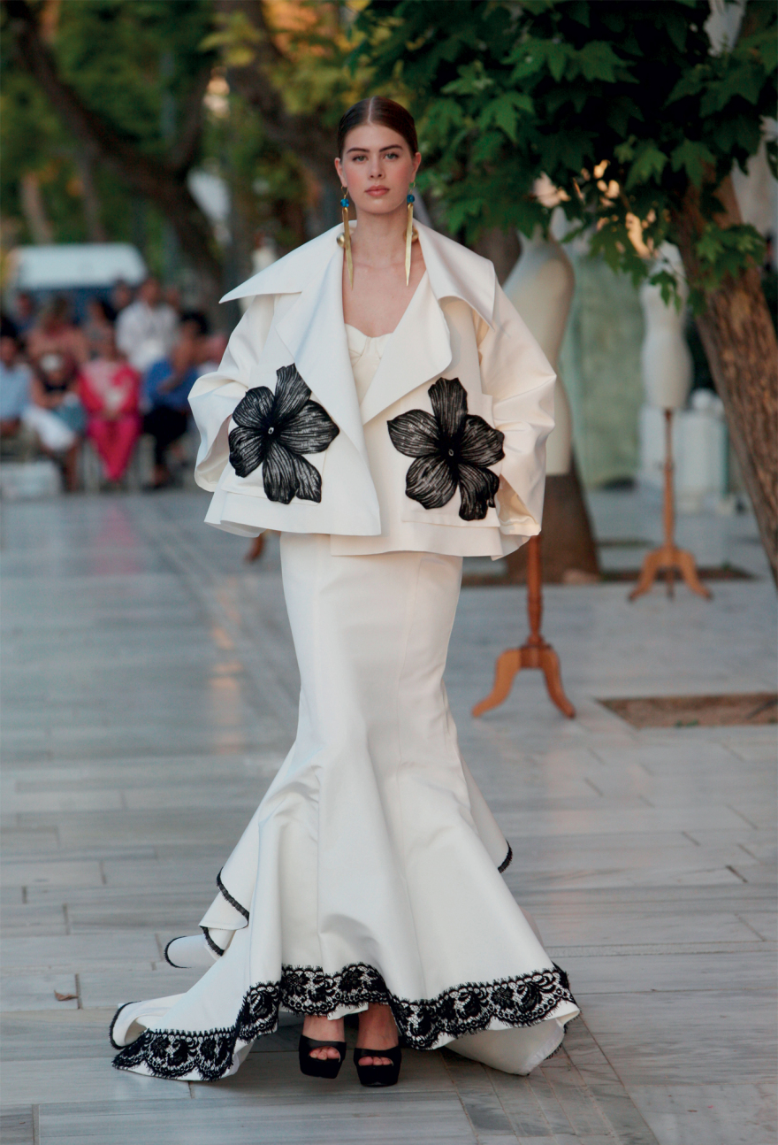 Βασίλης Ζούλιας: Το fashion show των «Κύκνων» με φόντο την Ακρόπολη