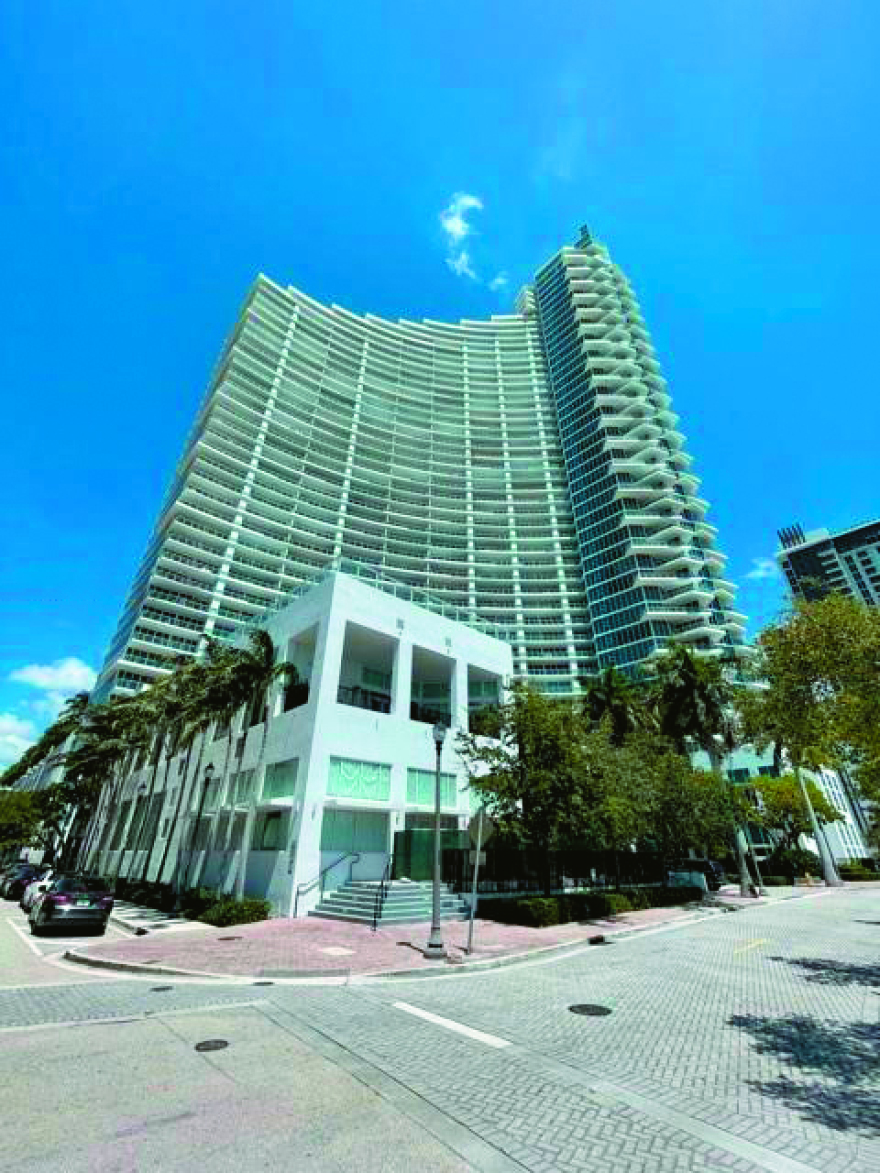 Γιώργος Τράγκας: Για τέσσερα κακουργήματα κατηγορείται η τελευταία σύζυγός του, Μαρία Καρρά