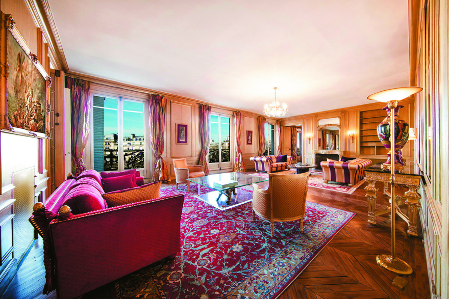 Γιώργος Τράγκας: Για τέσσερα κακουργήματα κατηγορείται η τελευταία σύζυγός του, Μαρία Καρρά