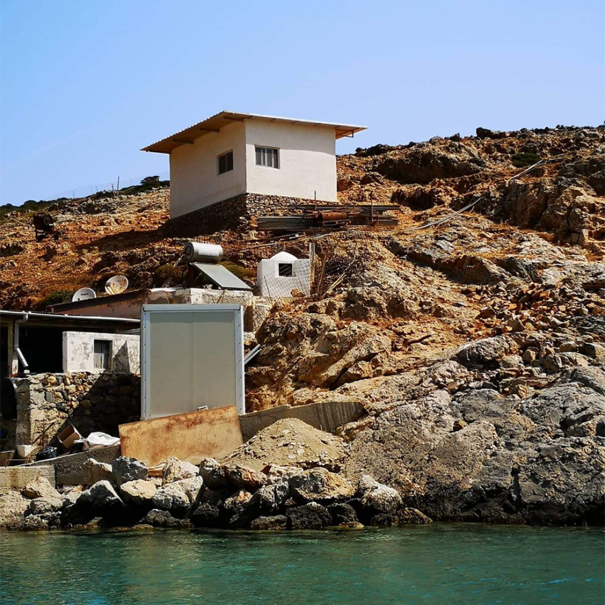 Κλιμάκιο ιατρών του νοσοκομείου της Λέρου επισκέφθηκε στην Κίναρο την κυρά Ρηνιώ