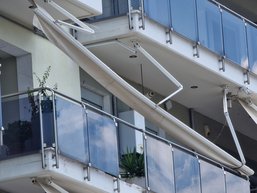 Θεσσαλονίκη: Σε δέκα λεπτά άρπαξαν 1.000.000 ευρώ  - Πέταξαν από τον 6ο όροφο χρηματοκιβώτιο 400 κιλών 