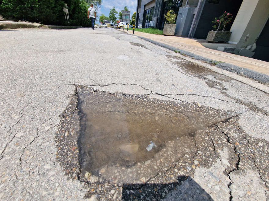 Θεσσαλονίκη: Σε δέκα λεπτά άρπαξαν 1.000.000 ευρώ  - Πέταξαν από τον 6ο όροφο χρηματοκιβώτιο 400 κιλών 