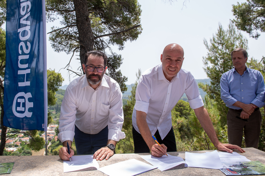 «Κρατάμε τη φλόγα εκεί που ανήκει»