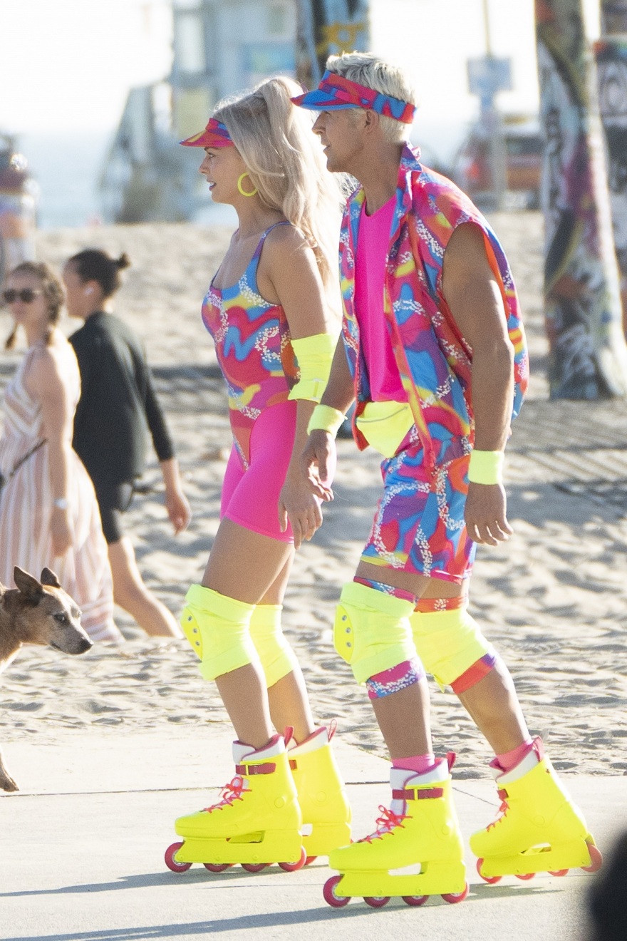 Barbie: Η Μάργκοτ Ρόμπι και ο Ράιαν Γκόσλινγκ κάνουν πατίνια στα γυρίσματα της ταινίας