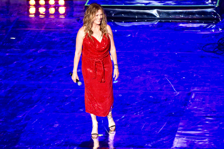 Ηρώδειο: Ο Alice Cooper που έκλεψε τις εντυπώσεις, η ροκ Bonnie Tyler και οι… Ρουβίτσες