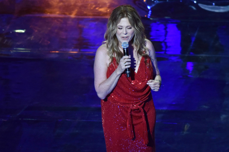 Ηρώδειο: Ο Alice Cooper που έκλεψε τις εντυπώσεις, η ροκ Bonnie Tyler και οι… Ρουβίτσες