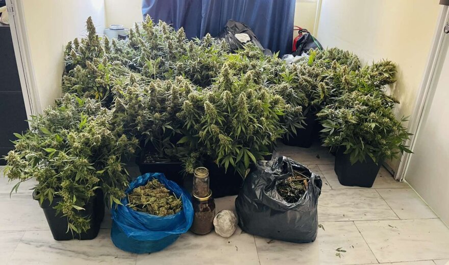 Δύο έμποροι ναρκωτικών συνελήφθησαν στο κέντρο της Αθήνας - Κατασχέθηκαν ένα κιλό κοκαΐνης και 6 κιλά κάνναβης