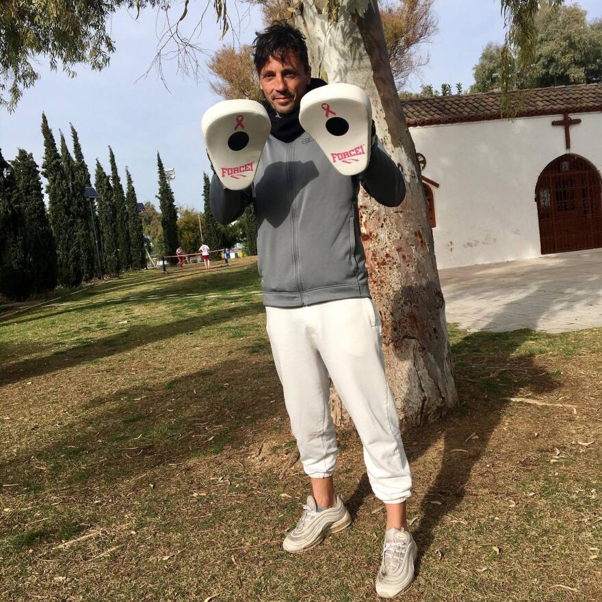 Παλαιό Φάληρο: Με δική του σχολή και παγκόσμιες διακρίσεις ο προπονητής kick boxing που συνελήφθη για ασέλγεια