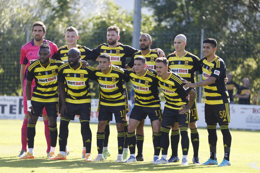 Άρης - Αμβούργο 3-4: Ανταγωνιστικός για ένα ημίχρονο 