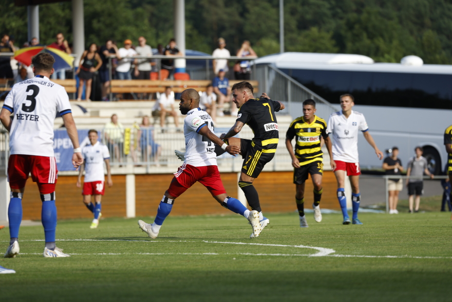 Άρης - Αμβούργο 3-4: Ανταγωνιστικός για ένα ημίχρονο 