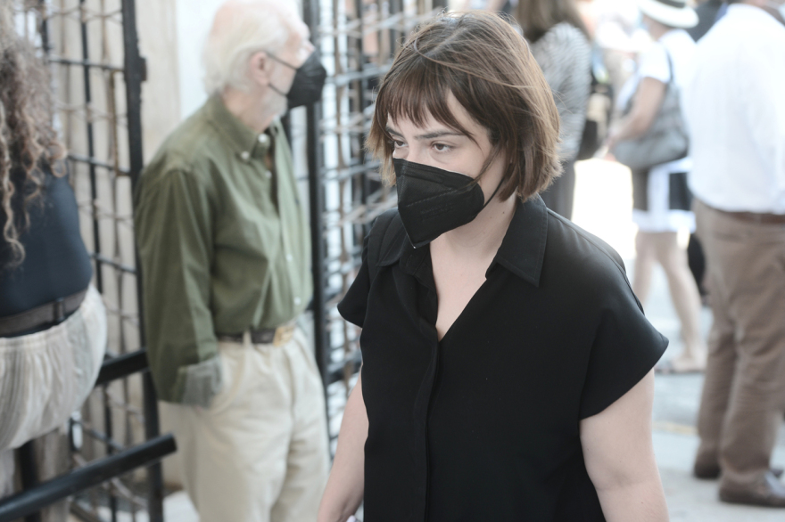 Ηλίας Νικολακόπουλος: Τελευταίο αντίο στο Α' Νεκροταφείο - Δείτε φωτογραφίες