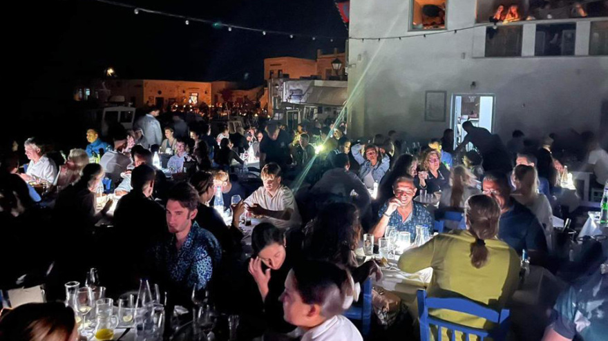 Πάρος: Μπλακ άουτ στη Νάουσα  - Φωτογραφίες και βίντεο