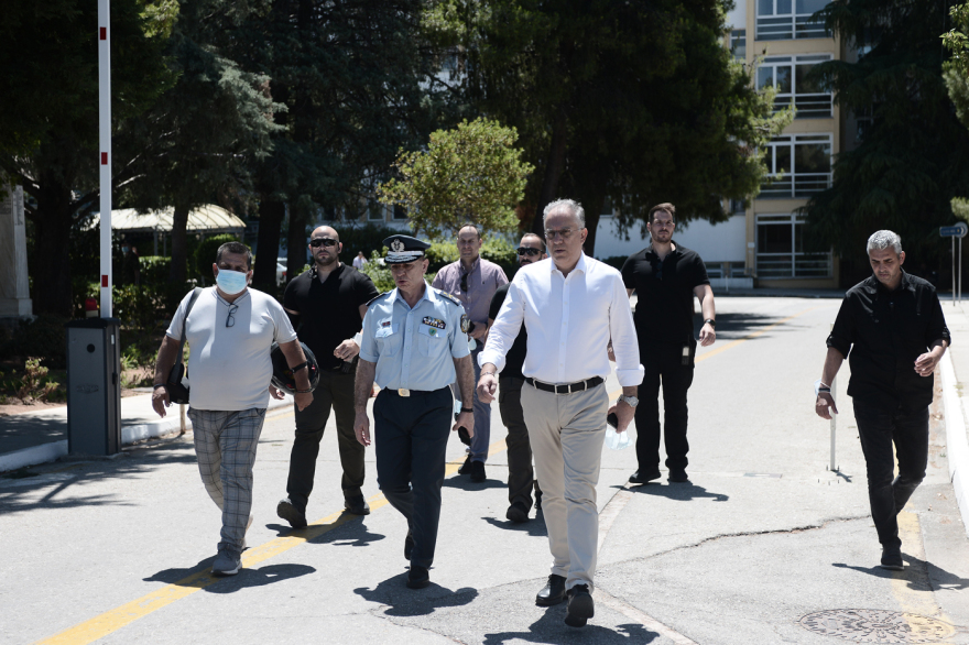 Αλβανός 48 ετών ο πιστολέρο που σκοτώθηκε στη συμπλοκή με τους τρεις νεκρούς στα Κάτω Πατήσια