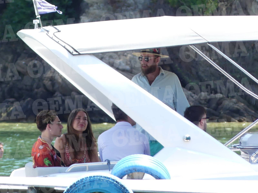 Κώστας Τσιμίκας: Διακοπές στην Σκιάθο των παιδικών του χρόνων - Δείτε βίντεο