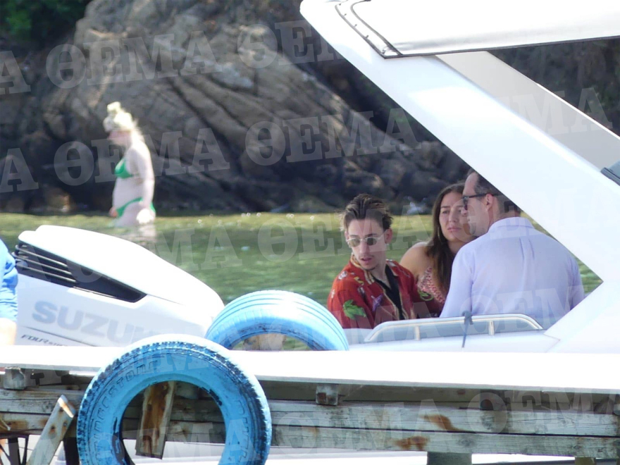 Κώστας Τσιμίκας: Διακοπές στην Σκιάθο των παιδικών του χρόνων - Δείτε βίντεο