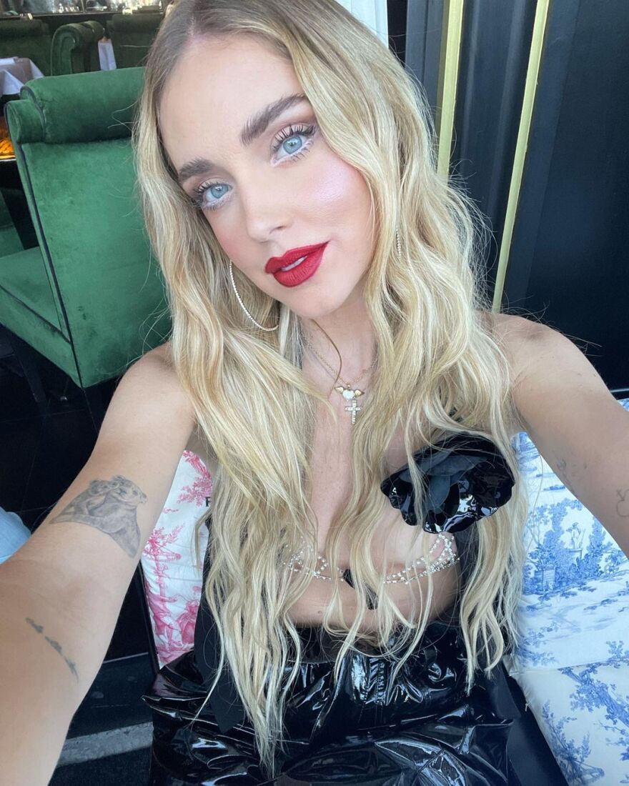 Κιάρα Φεράνι: «Άναψε φωτιές» στο Παρίσι