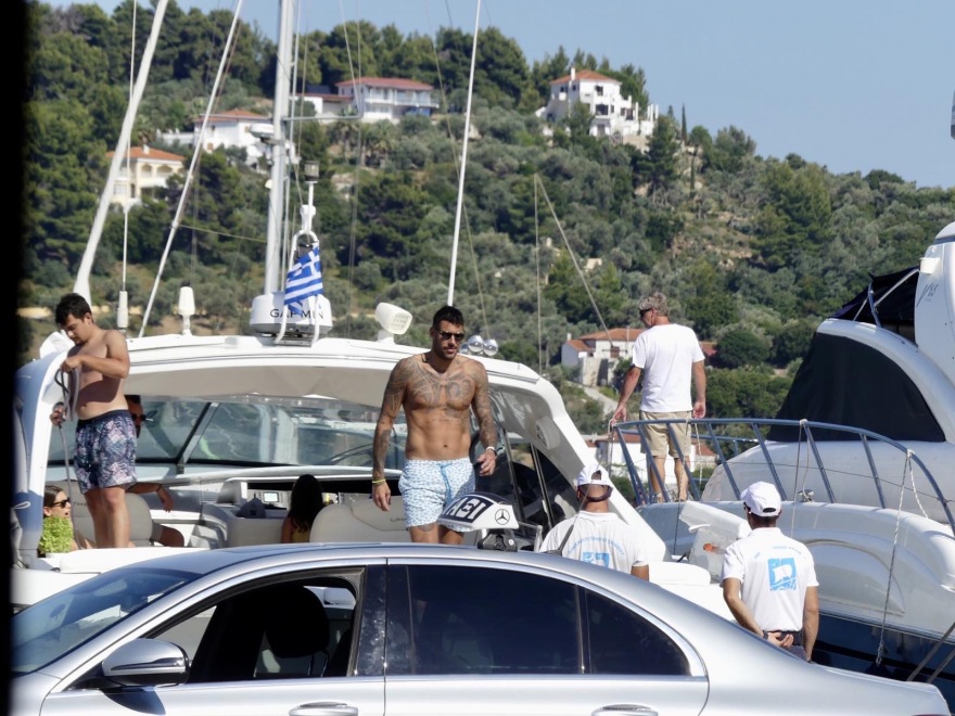 Γιώργος Πρίντεζης: Πήρε σκαφάκι και (επιτέλους) πήγε διακοπές με την οικογένειά του