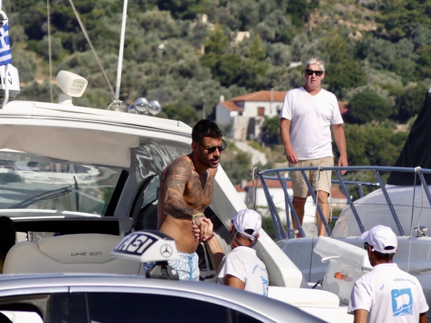 Γιώργος Πρίντεζης: Πήρε σκαφάκι και (επιτέλους) πήγε διακοπές με την οικογένειά του