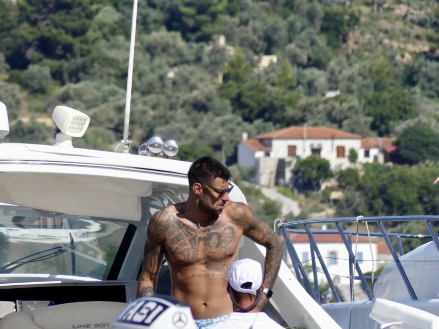 Γιώργος Πρίντεζης: Πήρε σκαφάκι και (επιτέλους) πήγε διακοπές με την οικογένειά του