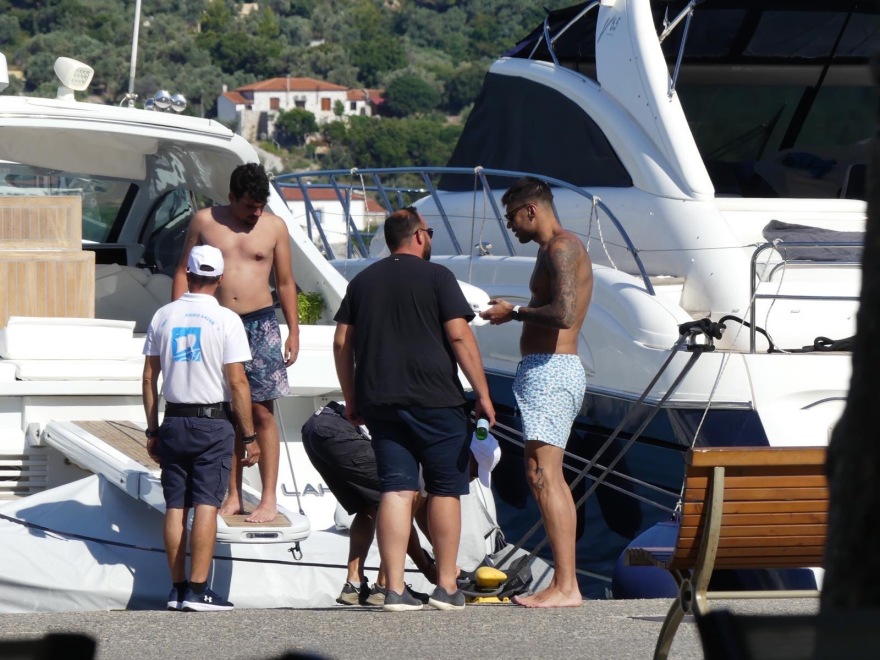 Γιώργος Πρίντεζης: Πήρε σκαφάκι και (επιτέλους) πήγε διακοπές με την οικογένειά του