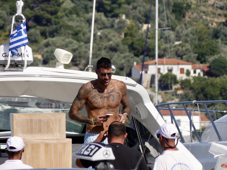 Γιώργος Πρίντεζης: Πήρε σκαφάκι και (επιτέλους) πήγε διακοπές με την οικογένειά του