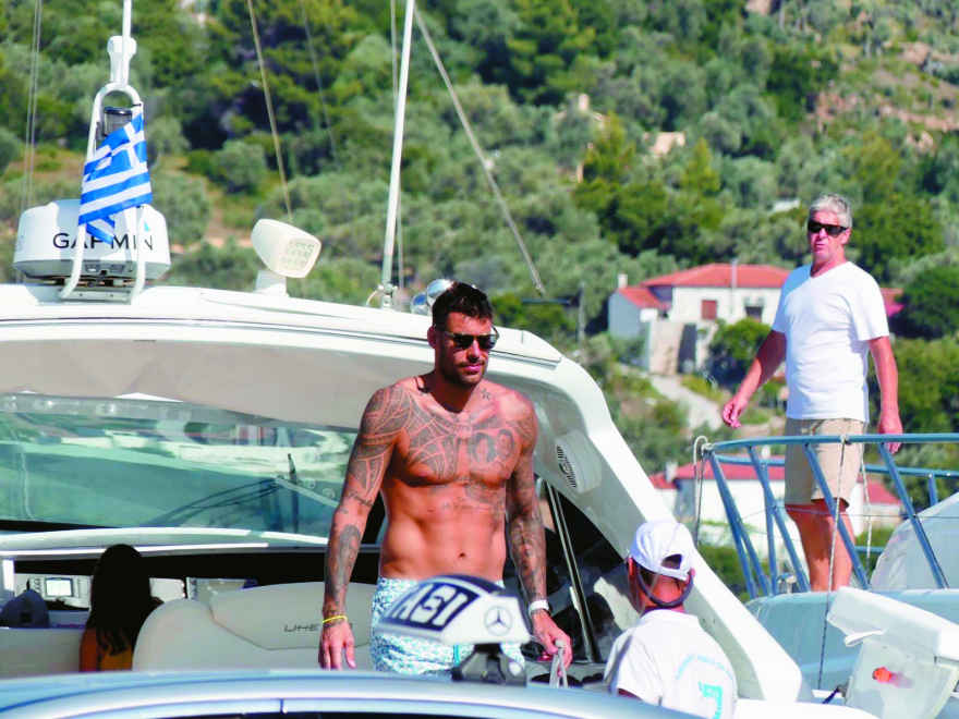 Γιώργος Πρίντεζης: Πήρε σκαφάκι και (επιτέλους) πήγε διακοπές με την οικογένειά του