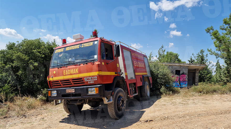 Περιπολία με τους άγρυπνους φρουρούς του Σέιχ Σου - Εθελοντές νυχθημερόν στην πυροπροστασία του δάσους