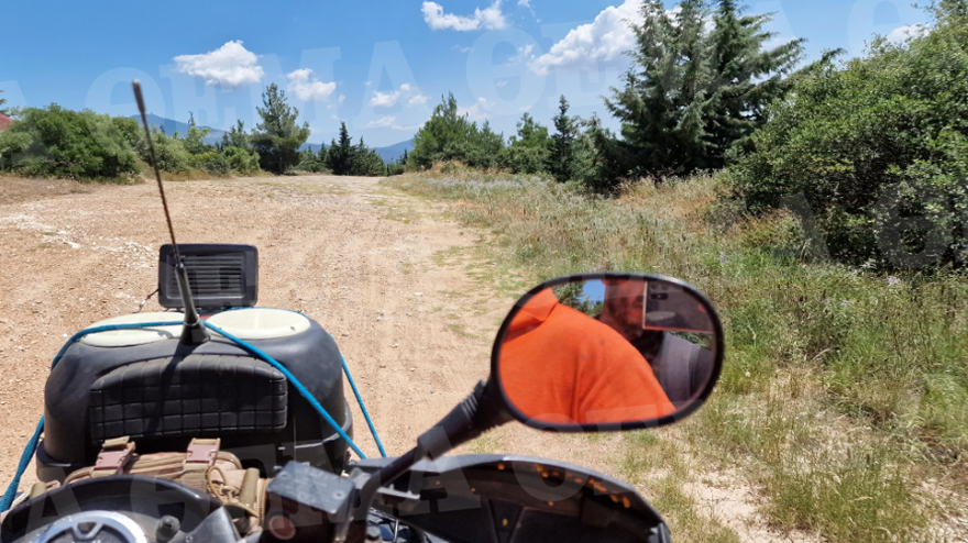 Περιπολία με τους άγρυπνους φρουρούς του Σέιχ Σου - Εθελοντές νυχθημερόν στην πυροπροστασία του δάσους