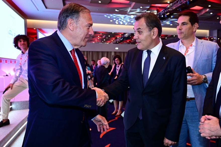 Συνάντηση Παναγιωτόπουλου με τον πρώην ΥΠΕΞ των ΗΠΑ Μάικ Πομπέο