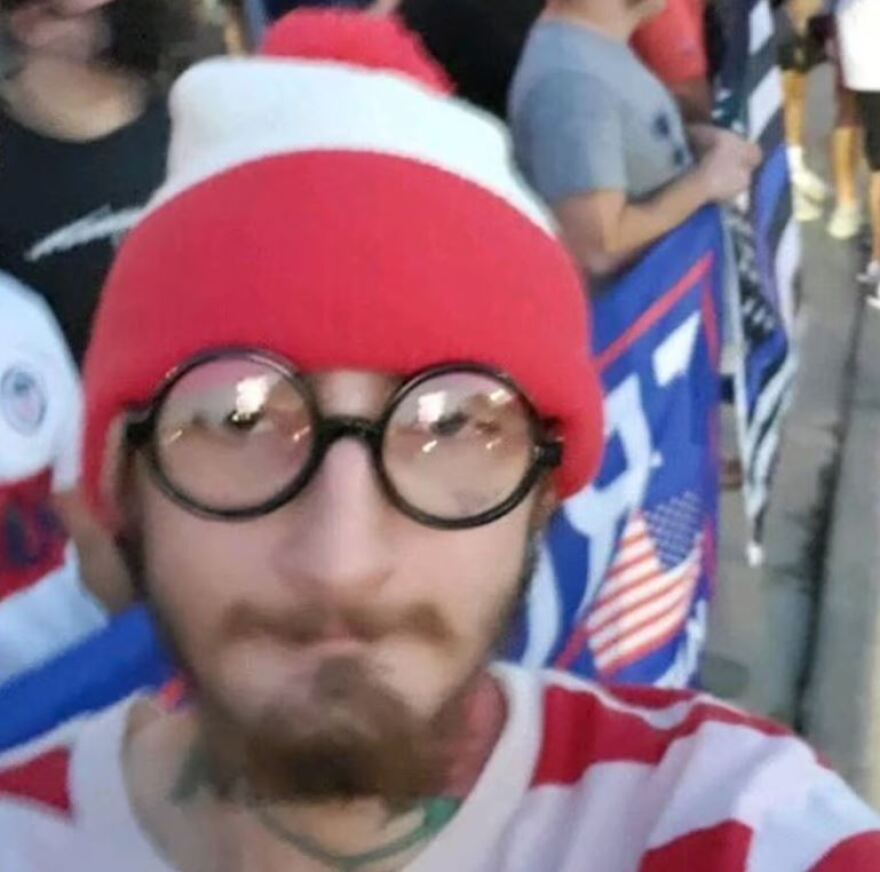 Μακελειό στο Χάιλαντ Παρκ του Ιλινόι: Ράπερ με το παρατσούκλι «Awake» ο 22χρονος συλληφθείς