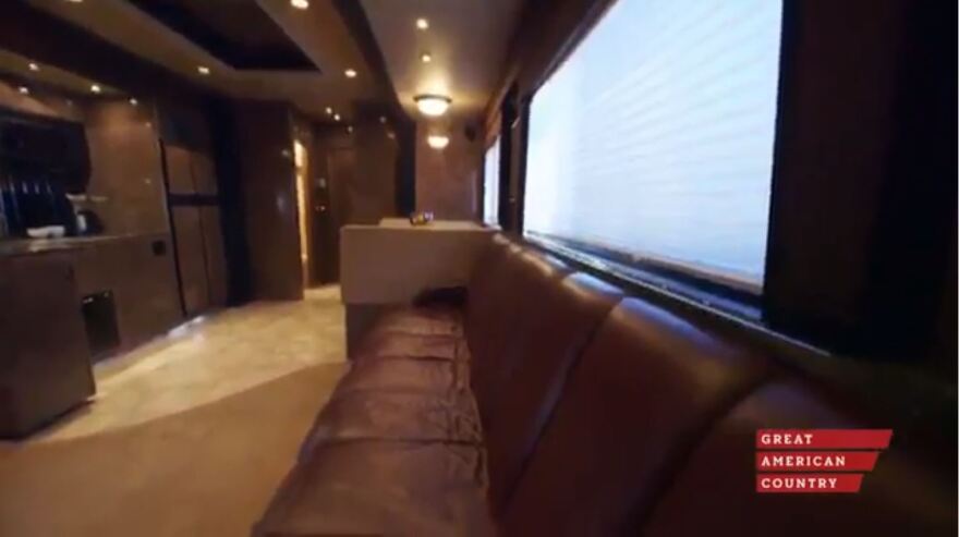 Μπραντ Πιτ: Η υπερπολυτελής κινούμενη βίλα του κοστίζει ένα εκατ. λίρες