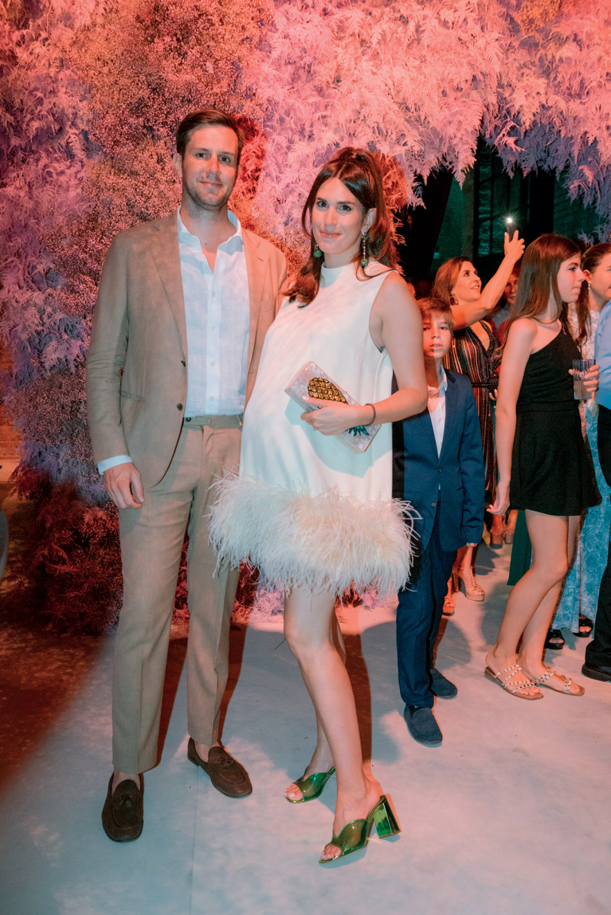 Γιάννης και Δήμητρα Κούστα: Το επίσημο photo album από τη βάφτιση της δεύτερης κόρης τους στη Βενετία  