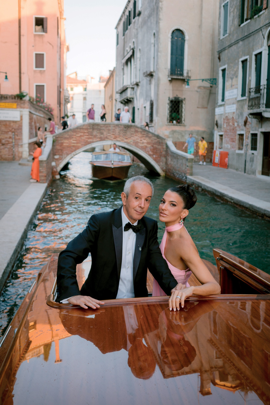 Γιάννης και Δήμητρα Κούστα: Το επίσημο photo album από τη βάφτιση της δεύτερης κόρης τους στη Βενετία  