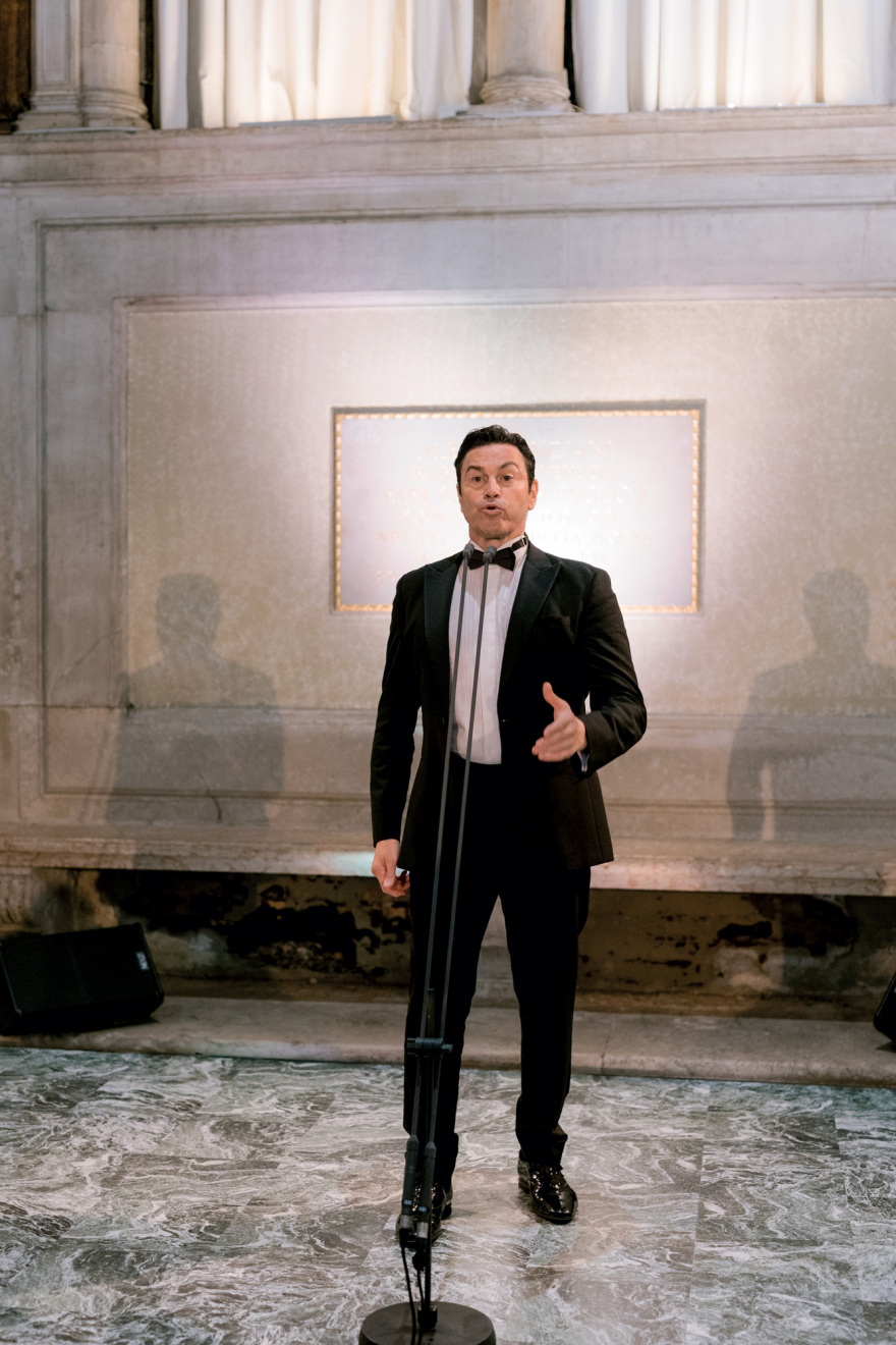 Γιάννης και Δήμητρα Κούστα: Το επίσημο photo album από τη βάφτιση της δεύτερης κόρης τους στη Βενετία  