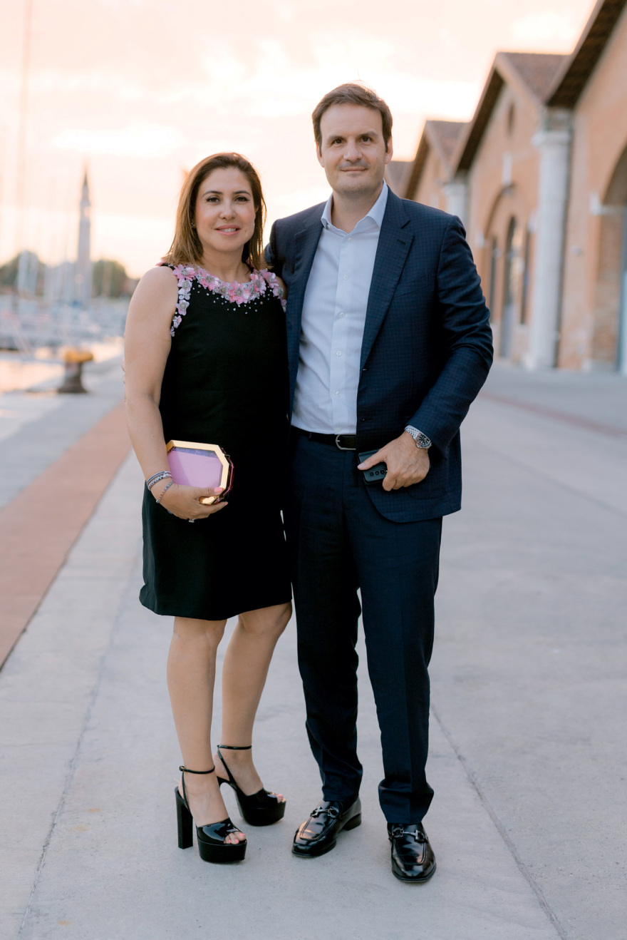 Γιάννης και Δήμητρα Κούστα: Το επίσημο photo album από τη βάφτιση της δεύτερης κόρης τους στη Βενετία  