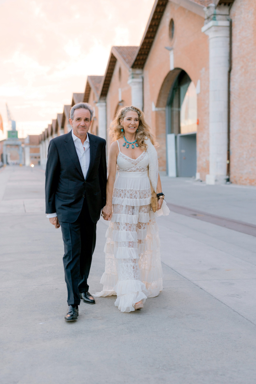 Γιάννης και Δήμητρα Κούστα: Το επίσημο photo album από τη βάφτιση της δεύτερης κόρης τους στη Βενετία  