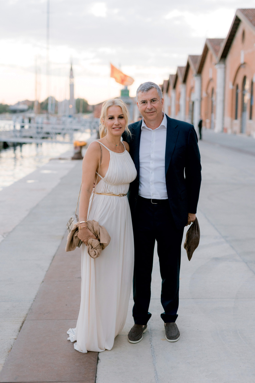 Γιάννης και Δήμητρα Κούστα: Το επίσημο photo album από τη βάφτιση της δεύτερης κόρης τους στη Βενετία  