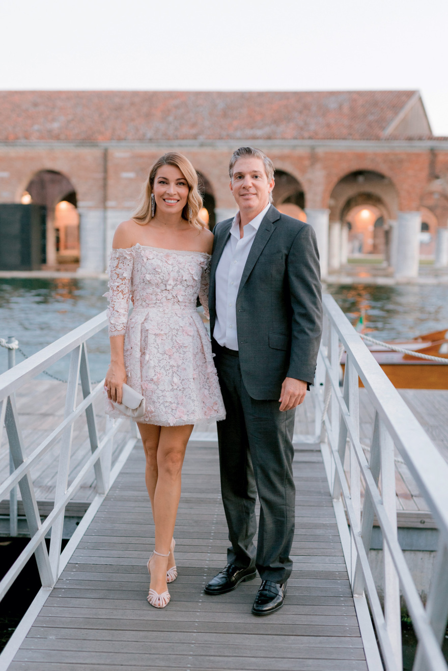 Γιάννης και Δήμητρα Κούστα: Το επίσημο photo album από τη βάφτιση της δεύτερης κόρης τους στη Βενετία  