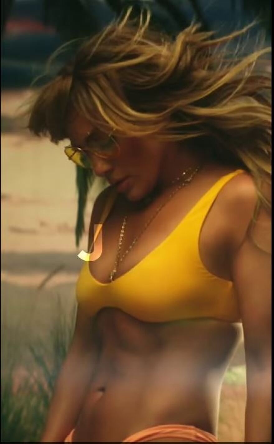 Τζένιφερ Λόπεζ: Στα 52 της εντυπωσιάζει με το κορμί της - Βίντεο