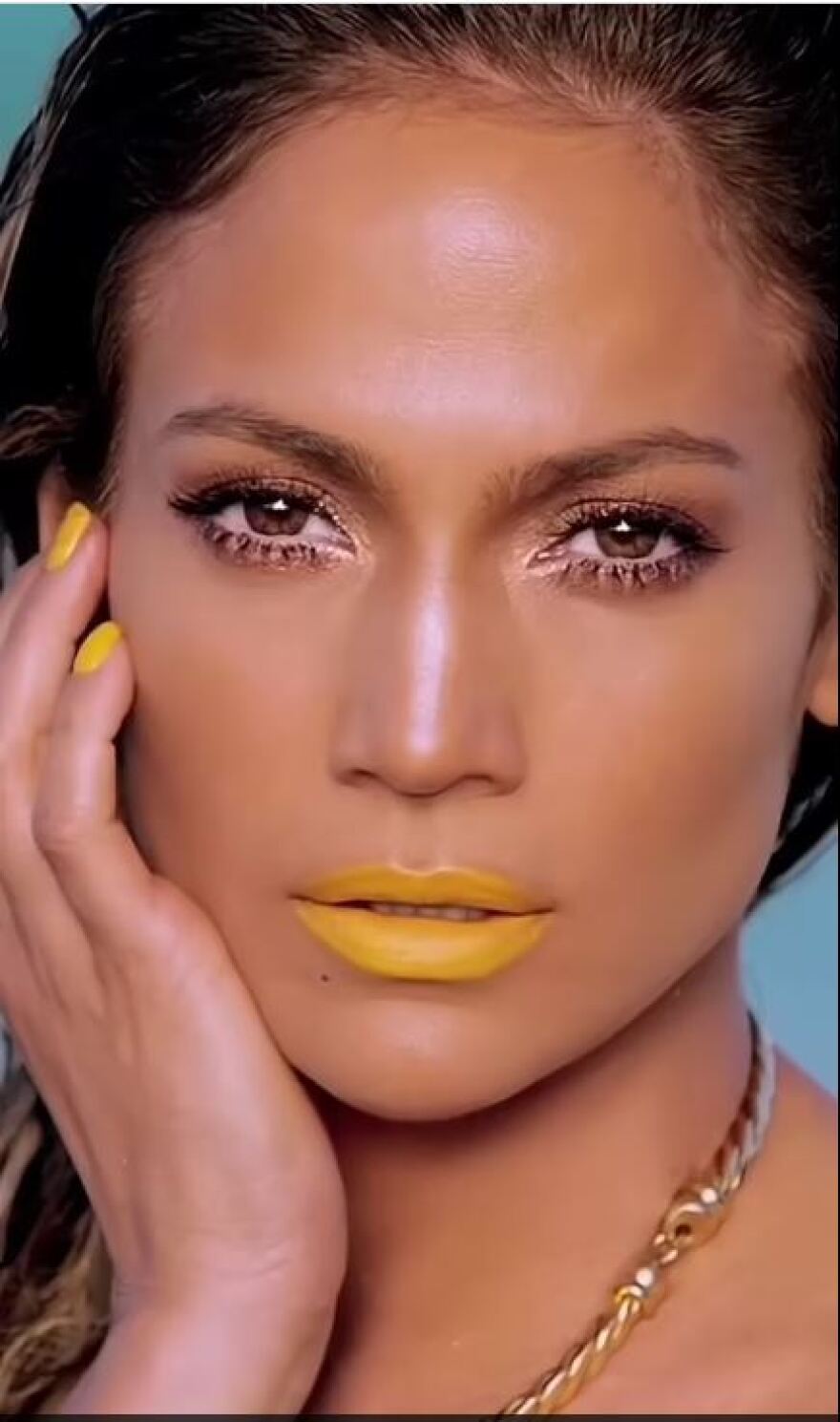 Τζένιφερ Λόπεζ: Στα 52 της εντυπωσιάζει με το κορμί της - Βίντεο